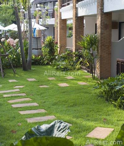 Woodlands Resort 17
